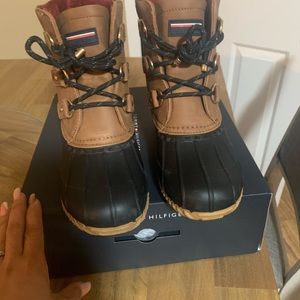 Tommy Hilfiger duck boots